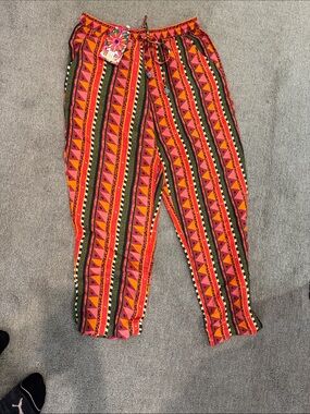 FARM RIO Women’s Elastic Waist Striped Geo Print Pants